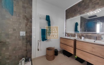 A beautiful, renovated villa with panoramic sea views.